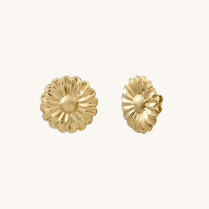 Clous d'oreilles Flora perle d'eau douce – dorés or 24k recyclé, faits main en Provence | KariBoo Bijoux
