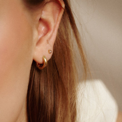 Clous d'oreilles Safia – portés | KariBoo Bijoux