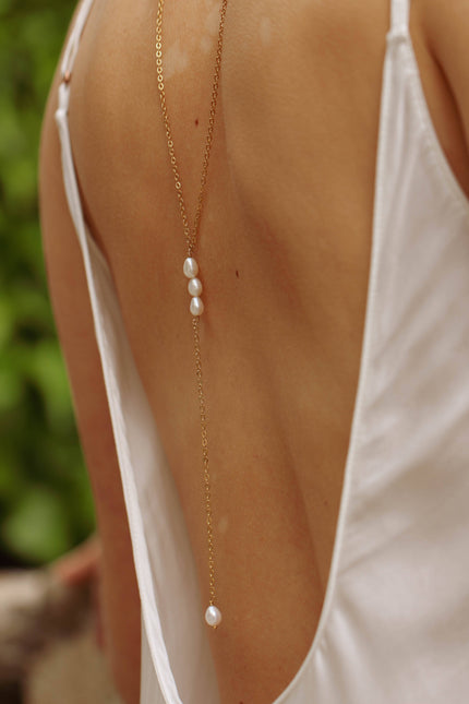 Collier de dos Marilou mariage – doré or 24k recyclé, fait main en Provence | KariBoo Bijoux