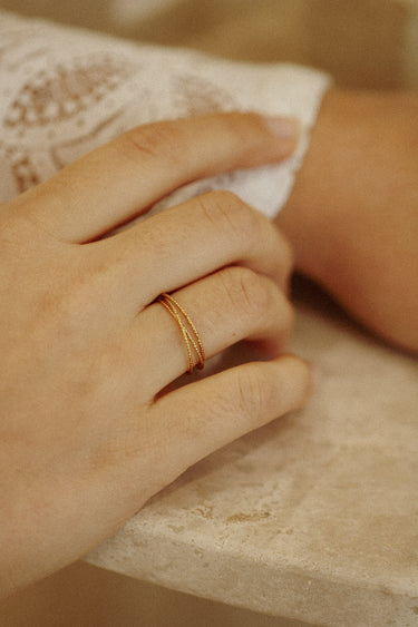Elena triple ring